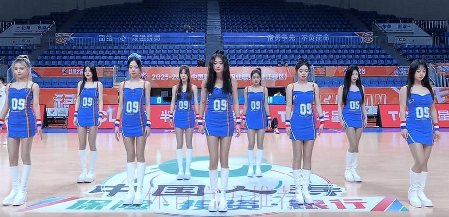 福建男篮啦啦队分享舞蹈:旋律一响,属于金碟豹的DNA马上觉醒 福建男篮啦啦队分享舞蹈:旋律一响,属于金碟豹的DNA马上觉醒